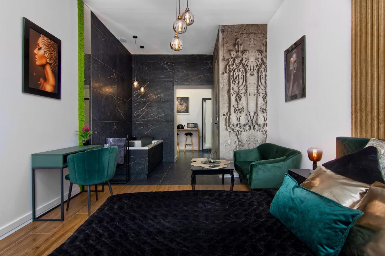 Apartament Czarny Z Jacuzzi — Photos 2